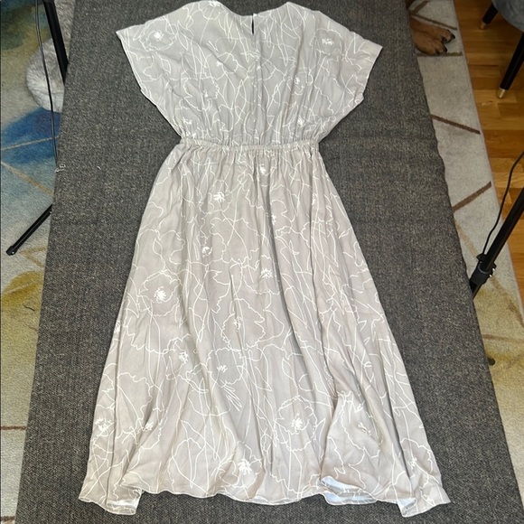 Oak + Fort Beige/Tan Midi Dress Lined Floral Pattern sz S - Picture 11 of 13